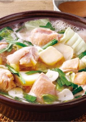 鶏とじゃがいものみそバター鍋-レシピのメイン写真