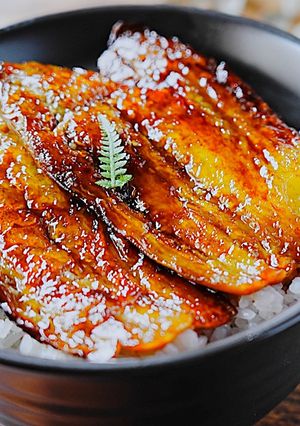 レンジを使って簡単『なす』の蒲焼き丼♫-レシピのメイン写真