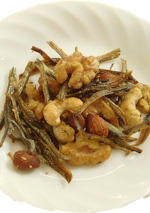 カレー風味のいりこナッツ-レシピのメイン写真