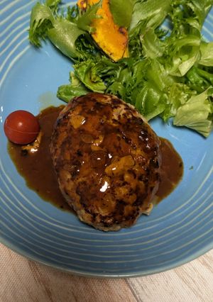 肉汁たっぷりハンバーグ-レシピのメイン写真