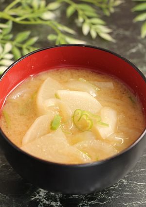 簡単！蕪と玉葱のお味噌汁-レシピのメイン写真