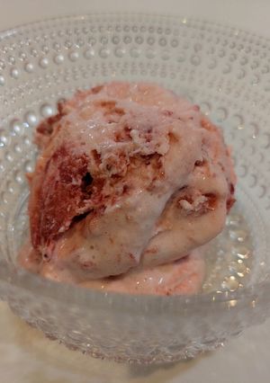 簡単！苺アイスクリーム-レシピのメイン写真