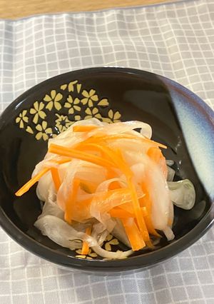 万能♪玉ねぎと人参の甘酢漬け👉即席南蛮漬けの素💡-レシピのメイン写真