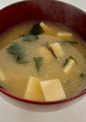 【1分で完成】お湯を注ぐだけ！簡単お味噌汁-レシピのメイン写真