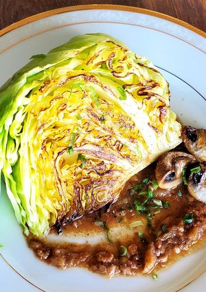塩辛バターソースの春キャベツステーキ-レシピのメイン写真