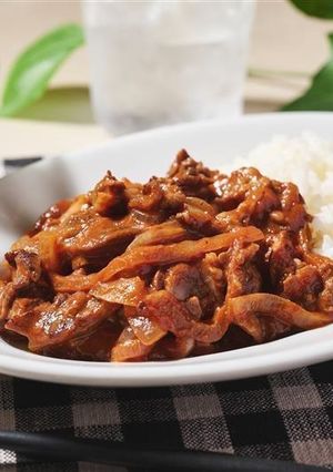 中玉トマトを使った特製ハヤシライス-レシピのメイン写真