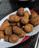 簡単揚げ焼きスイーツ！黒糖の丸いドーナツ