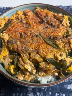 親子煮込みハンバーグ丼-レシピのメイン写真