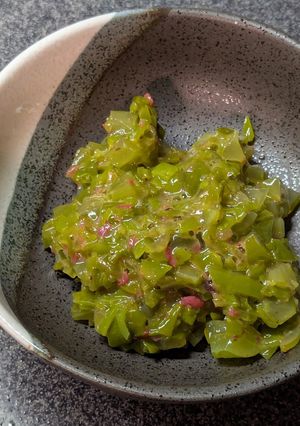 とろとろ食感が◎生めかぶの梅かつお和え-レシピのメイン写真