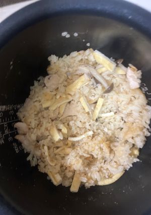 鶏しめじ油揚げご飯-レシピのメイン写真