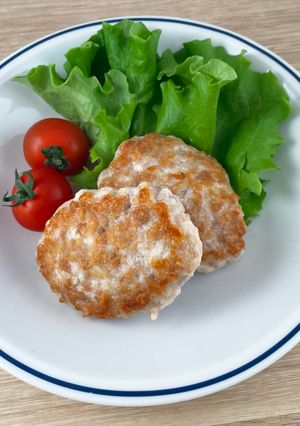 塩だけで😋ムギュッと鶏セセリハンバーグ-レシピのメイン写真