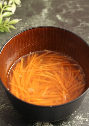 簡単！人参のほんだしお吸い物-レシピのメイン写真