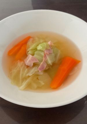 今夜の夕飯に簡単コンソメスープ-レシピのメイン写真