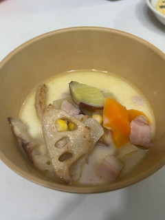 さつまいもの季節に!根菜の豆乳スープ-レシピのメイン写真
