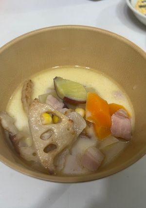 さつまいもの季節に！根菜の豆乳スープ-レシピのメイン写真