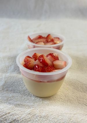 ひな祭り🎎市販のプリンで❣️春色🍓苺プリン-レシピのメイン写真