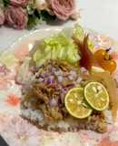 すだち香る新玉ねぎと豚バラの塩豚丼