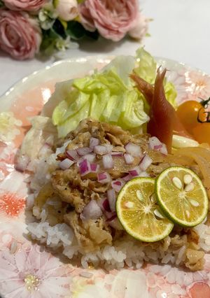 すだち香る新玉ねぎと豚バラの塩豚丼-レシピのメイン写真