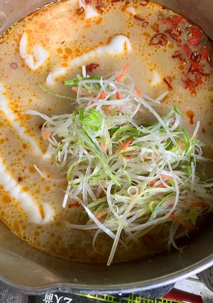 簡単　火鍋　餃子入り-レシピのメイン写真