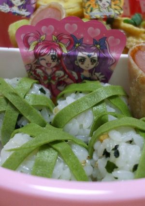 とっても綺麗な手毬おにぎり♪(キャラ弁)-レシピのメイン写真