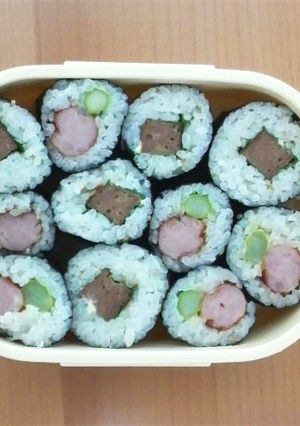 ウィンナーとハンバーグの簡単のり巻き-レシピのメイン写真