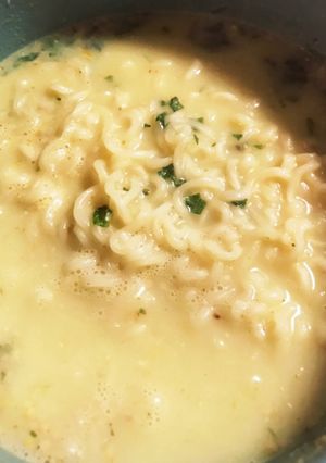 インスタント塩らーめんでグリーンカレー風-レシピのメイン写真