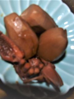 里芋とイカの煮つけ-レシピのメイン写真