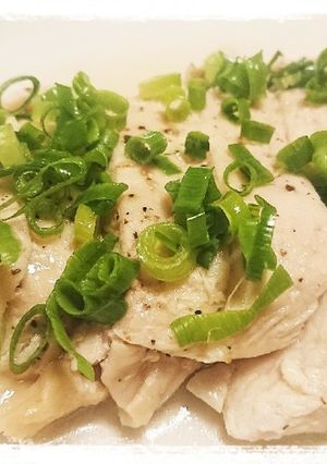 半解凍鶏むね肉使用☆レンジで蒸し鶏-レシピのメイン写真