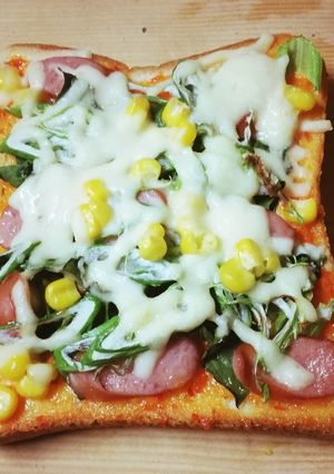 お手軽ピリ辛ピザトースト-レシピのメイン写真