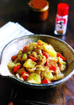 七味唐辛子で香り華やか甘辛鶏胸肉じゃが-レシピのメイン写真