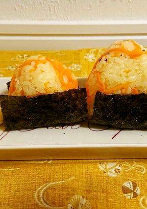 たっぷりニンジンの彩り洋風すし飯むすび-レシピのメイン写真