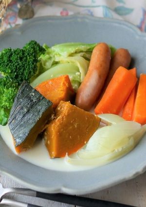 液体塩こうじでかぼちゃ入り牛乳ポトフ♪-レシピのメイン写真