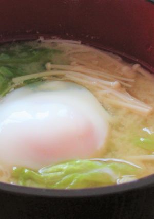 えのき茸と卵とレタスの味噌汁-レシピのメイン写真