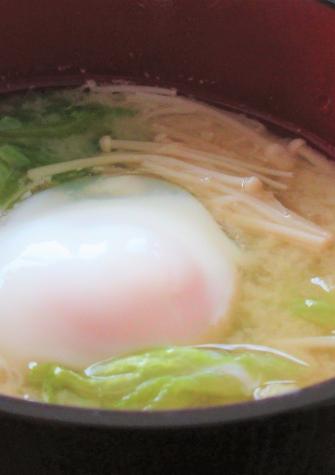 えのき茸と卵とレタスの味噌汁-レシピのメイン写真