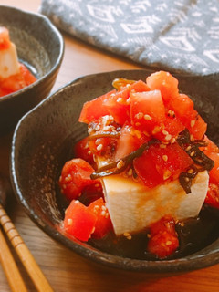 あと一品に!3分で!トマトと塩昆布の冷奴-レシピのメイン写真