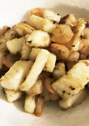 シーフードミックスのニンニクバター炒め-レシピのメイン写真