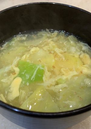 中途半端なキャベツで作る暖か卵スープ-レシピのメイン写真
