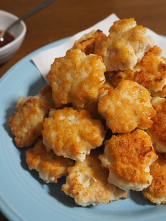 鶏むね肉と豆腐のひとくちチキンナゲット-レシピのメイン写真