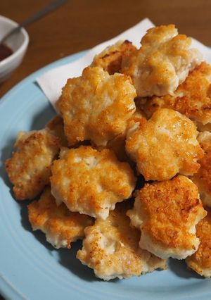 鶏むね肉と豆腐のひとくちチキンナゲット-レシピのメイン写真