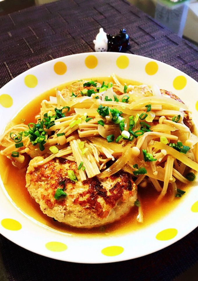 えのきと玉ねぎの和風煮込みハンバーグ♡-レシピのメイン写真