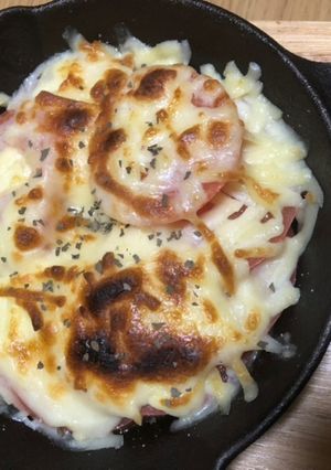 スキレットでホットカプレーゼ-レシピのメイン写真