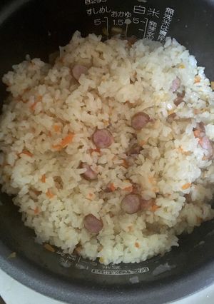 炊飯器コンソメご飯(リメイクオムライス)-レシピのメイン写真