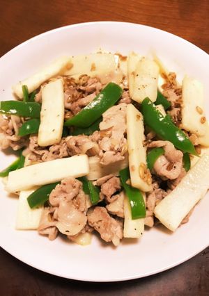 腸まで届く長イモと豚肉の醤油炒め-レシピのメイン写真