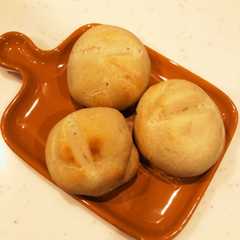 รูปของ もっちり食感のミニ米粉パン