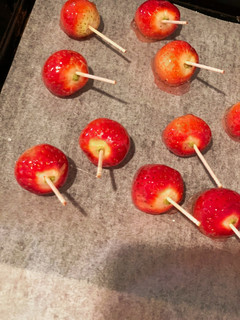 簡単いちご飴-レシピのメイン写真
