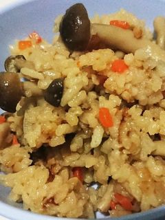 【男飯】しめじの炊き込みご飯【Wだし】-レシピのメイン写真