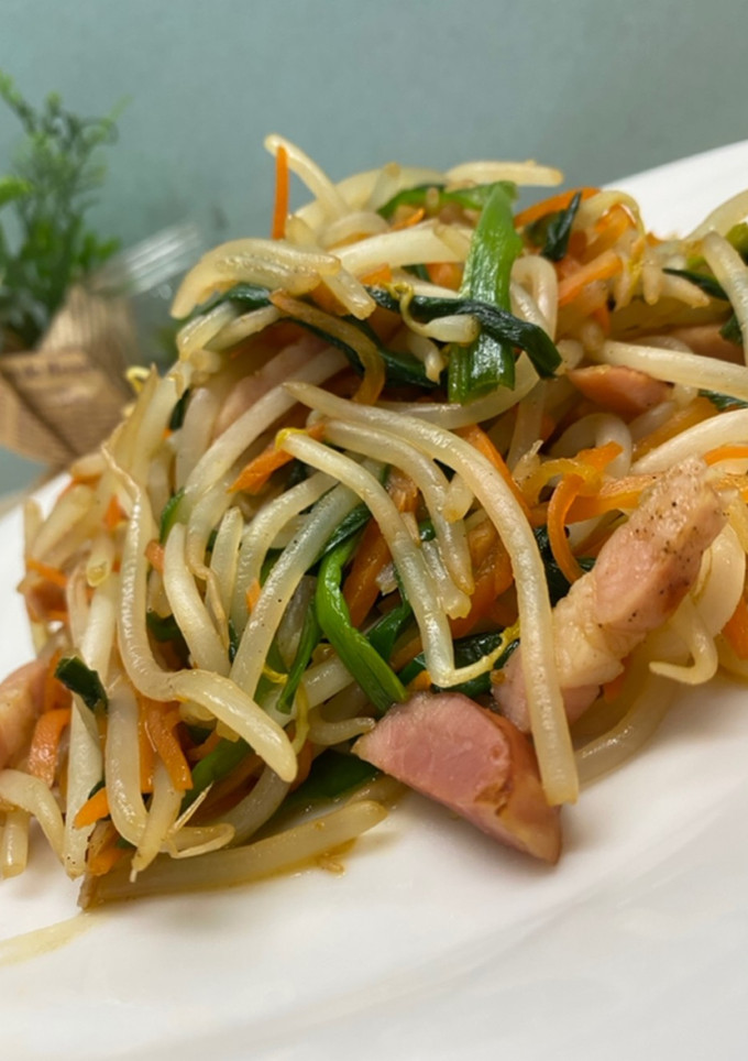 娘の手が止まらないソース風味の野菜炒め-レシピのメイン写真