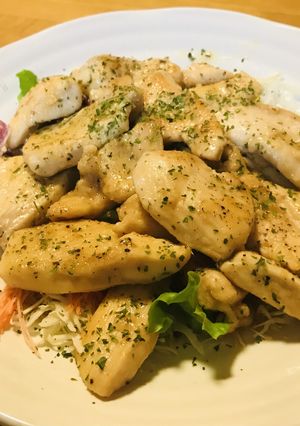 鶏むね肉の薄切り●あまからレモン炒め-レシピのメイン写真
