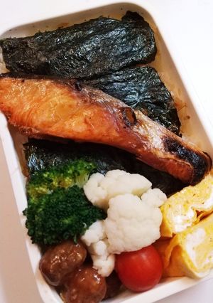 お弁当(1/27)鮭、海苔弁当-レシピのメイン写真