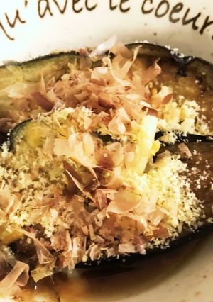 超簡単！　茄子の鰹節チーズ乗せ！お醤油で-レシピのメイン写真